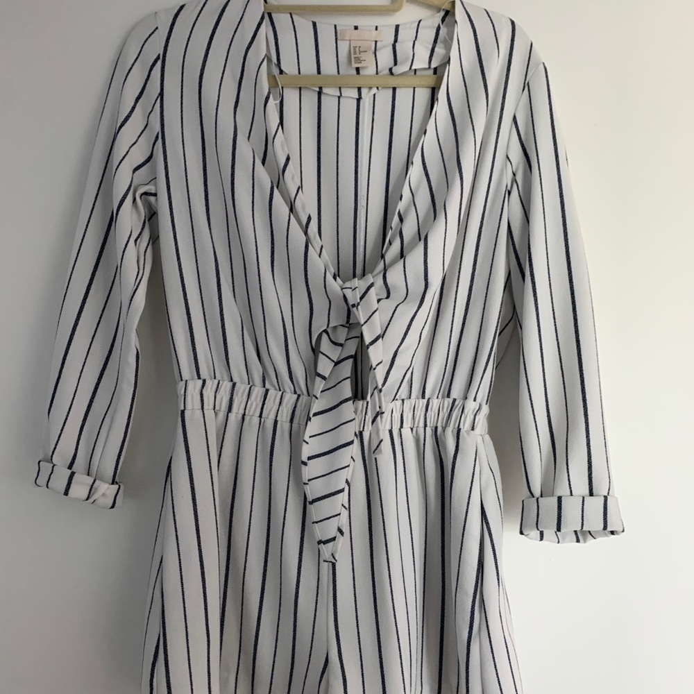 H&M blue and white stripe tie romper sz 8